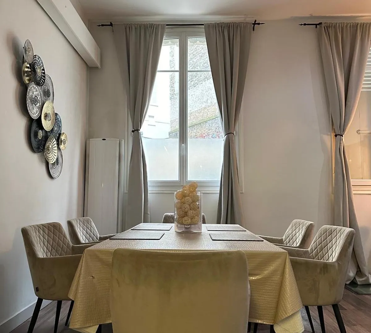 Les Champs Elysees-125M2 Modern And Spacious Paris Apartment