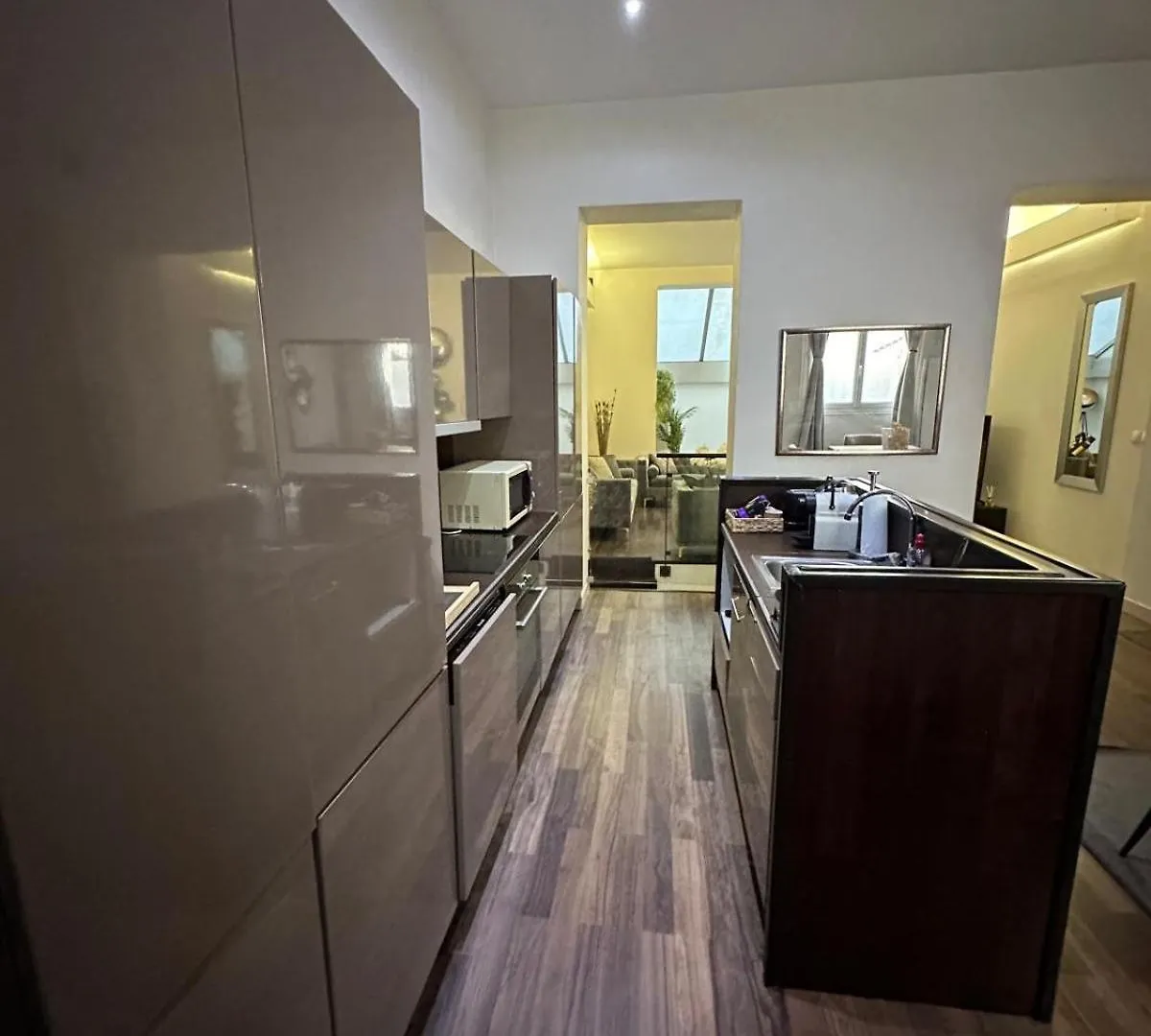 Apartment Les Champs Elysees-125M2 Modern And Spacious Paris